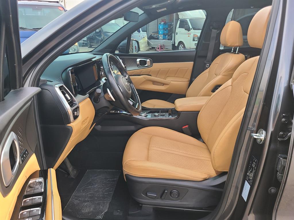 KIA Sorento - Vista 8