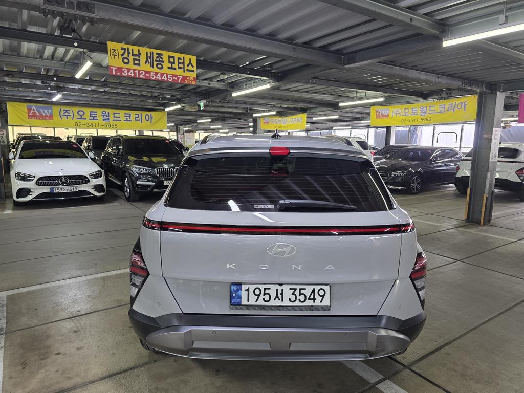 HYUNDAI Kona - Vista 3