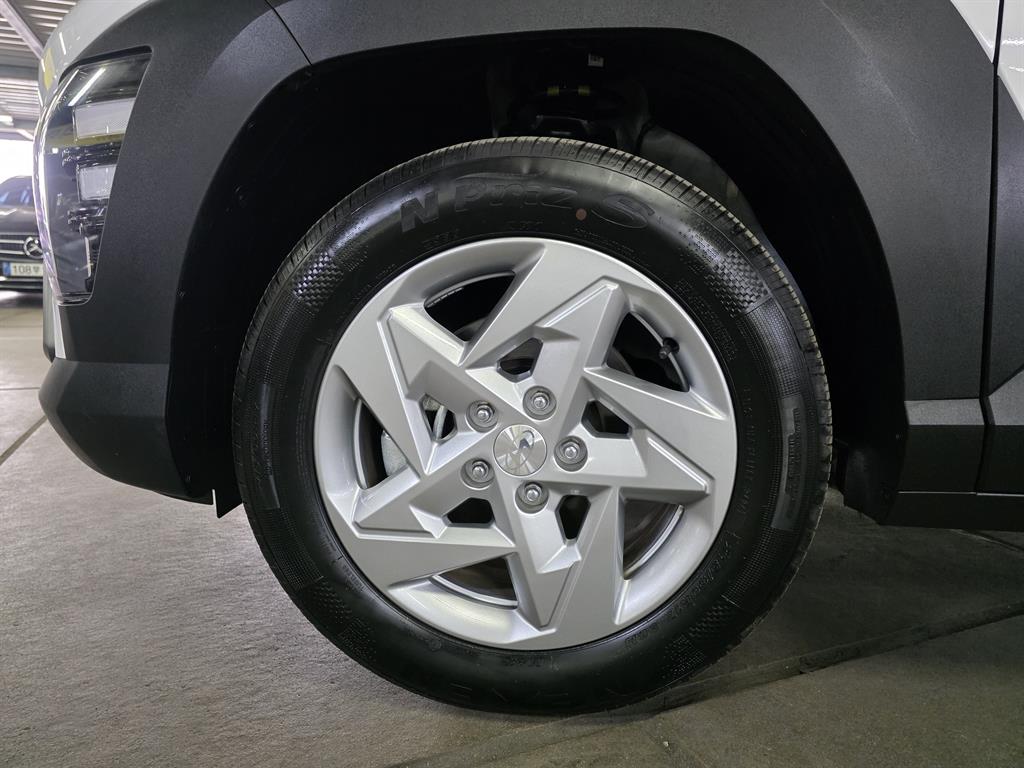 HYUNDAI Kona - Vista 5