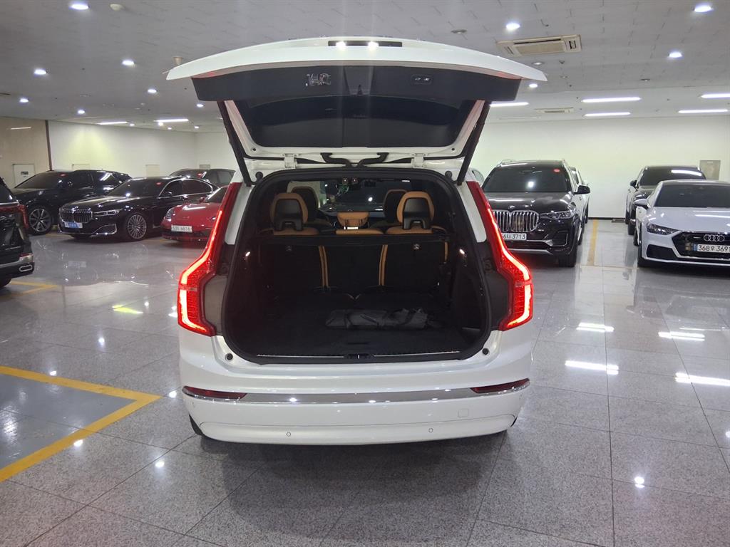 Volvo XC90 - Vista 5