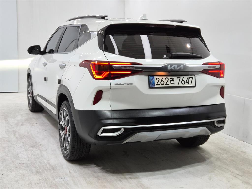 KIA Seltos - Vista 4