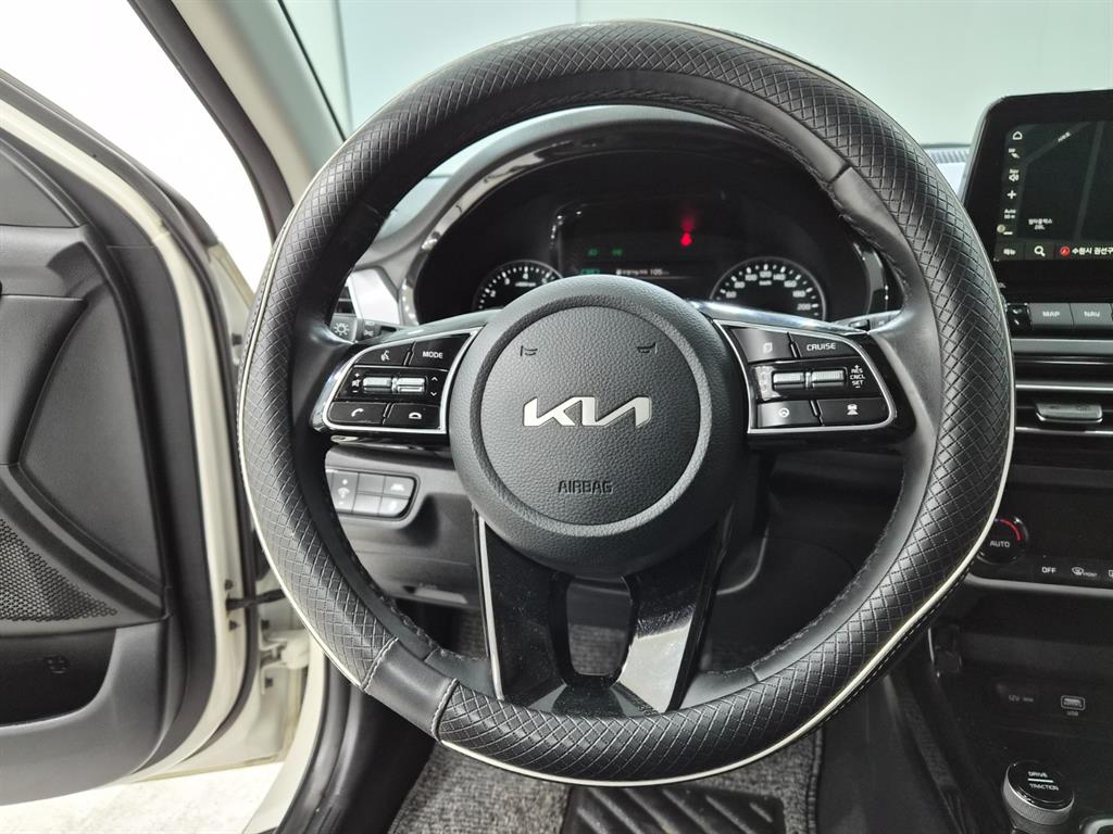 KIA Seltos - Vista 10