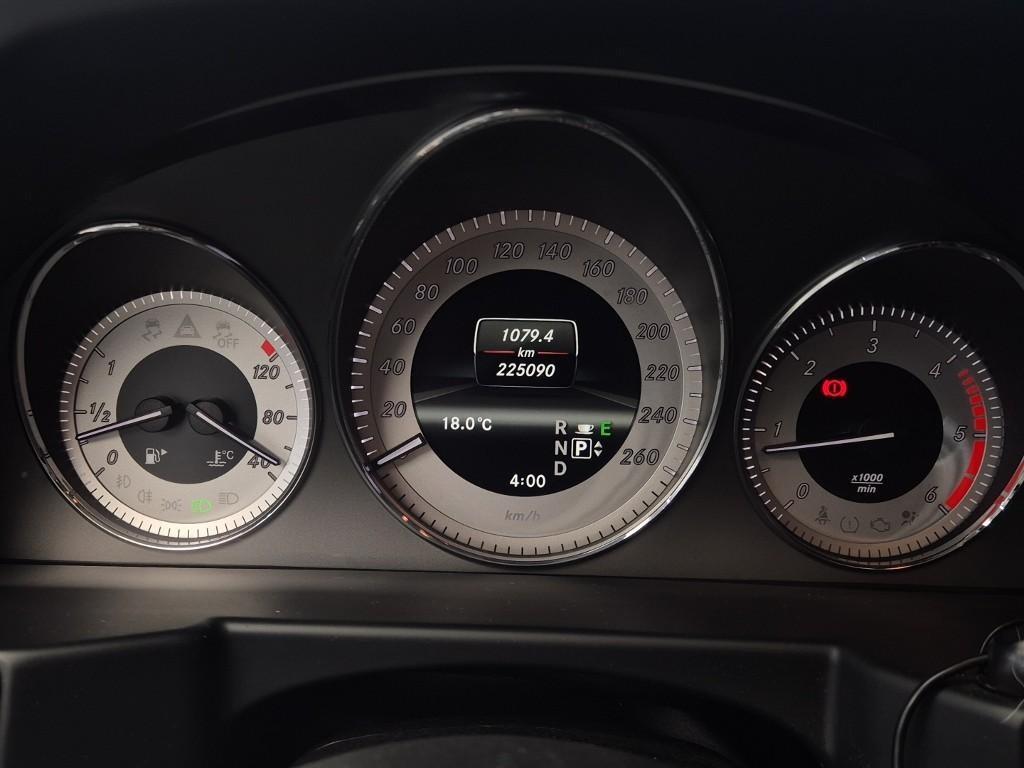 Mercedes Benz GLK Class - Vista 6