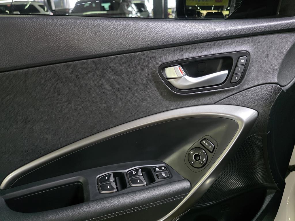 HYUNDAI Santa Fe - Vista 6