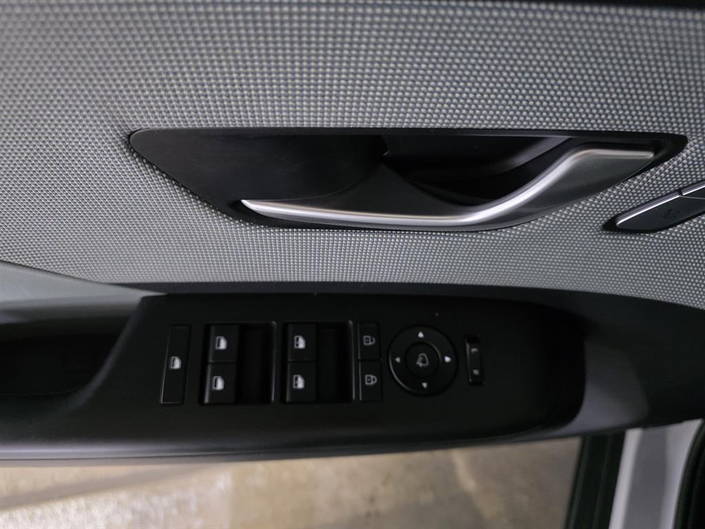 HYUNDAI Kona - Vista 6