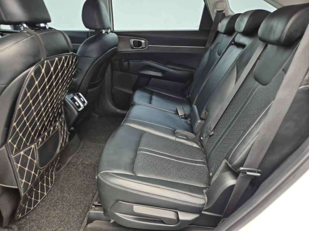 KIA Sorento - Vista 12