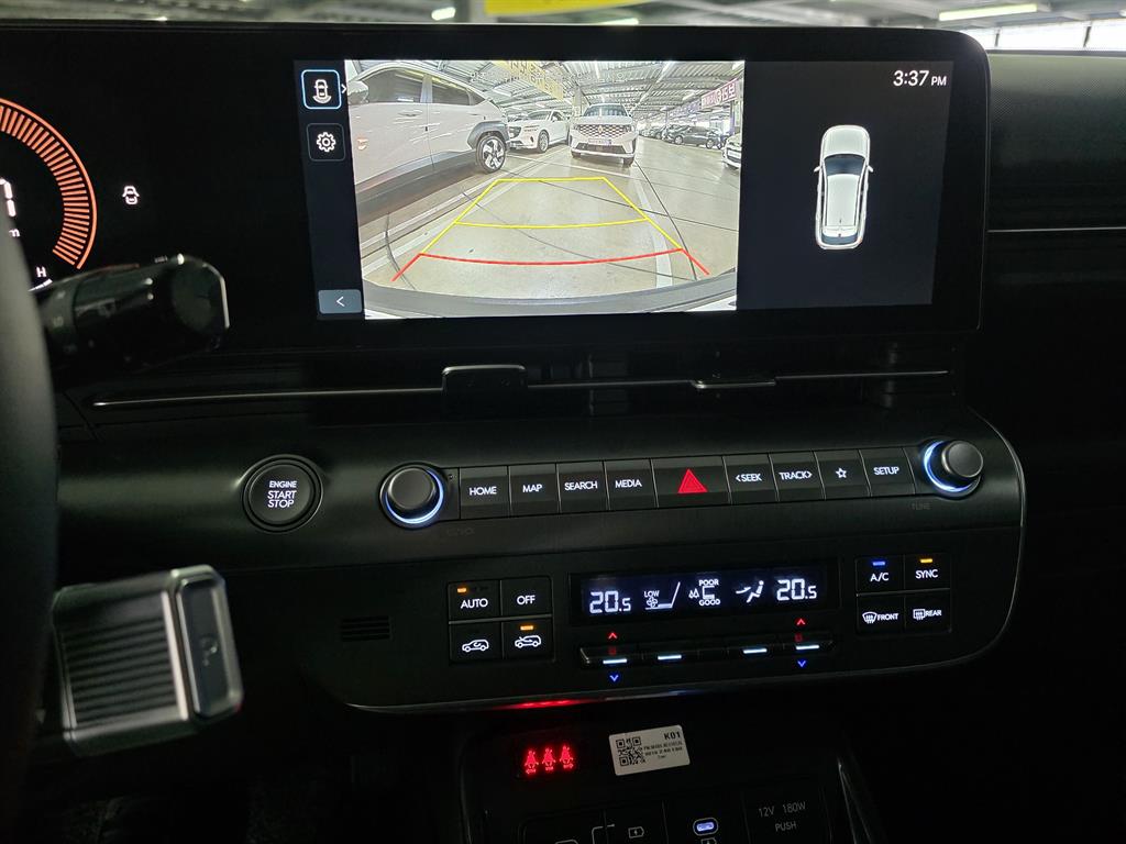 HYUNDAI Kona - Vista 12
