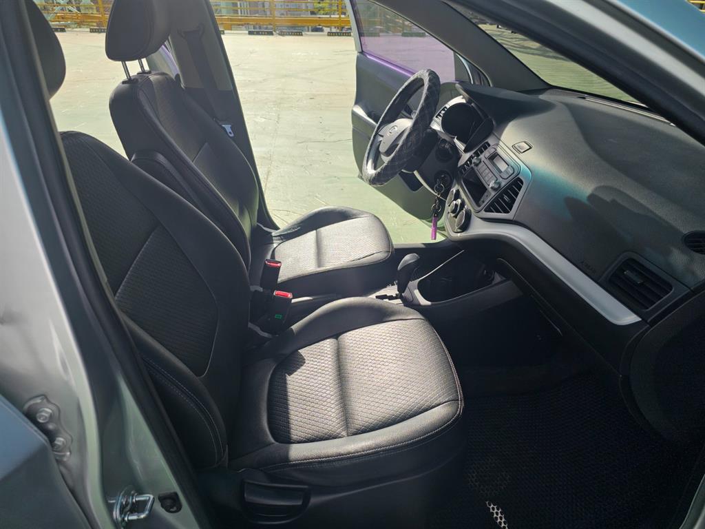 KIA Morning - Vista 11