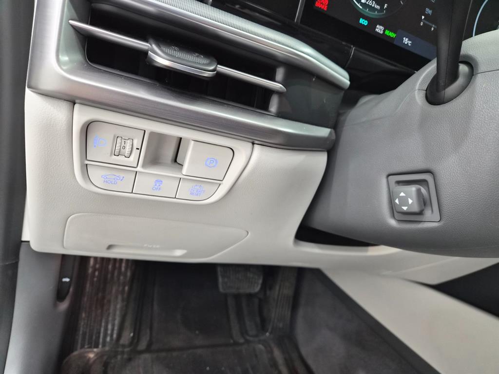 HYUNDAI Grandeur - Vista 12