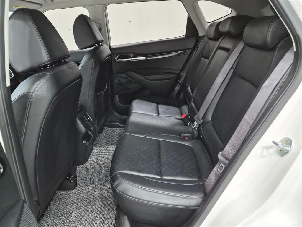 KIA Seltos - Vista 7