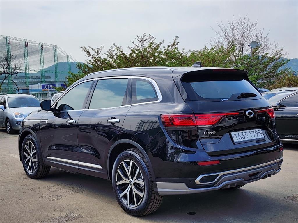 SAMSUNG QM6 - Vista 3