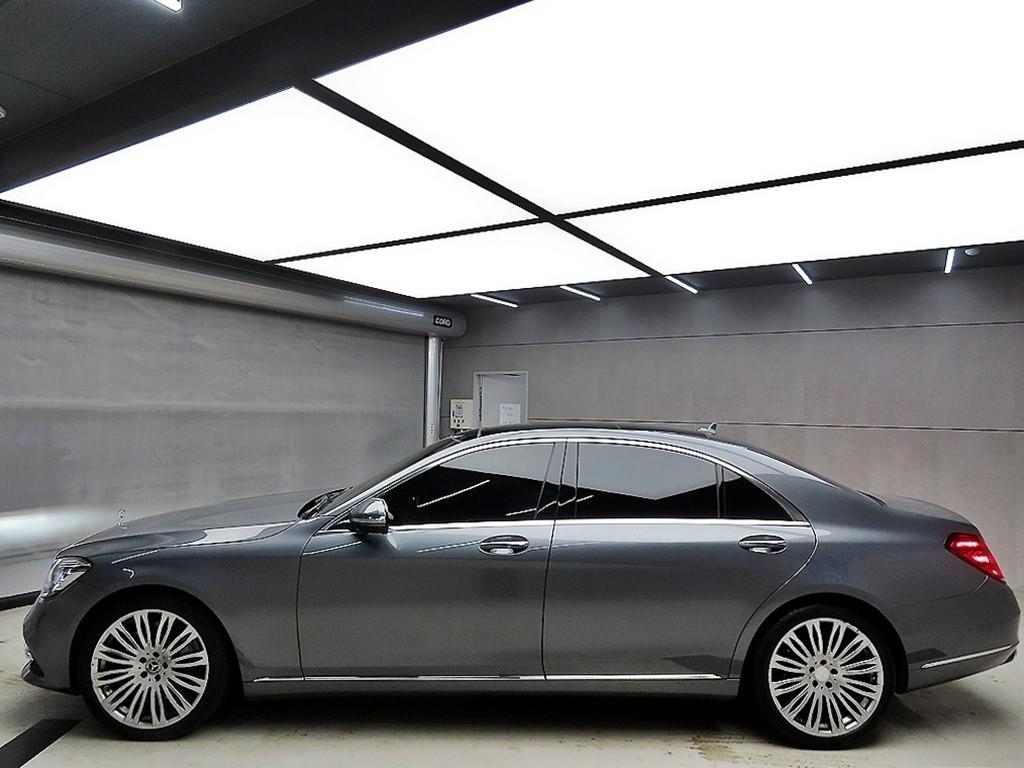 Mercedes Benz S Class - Vista 4