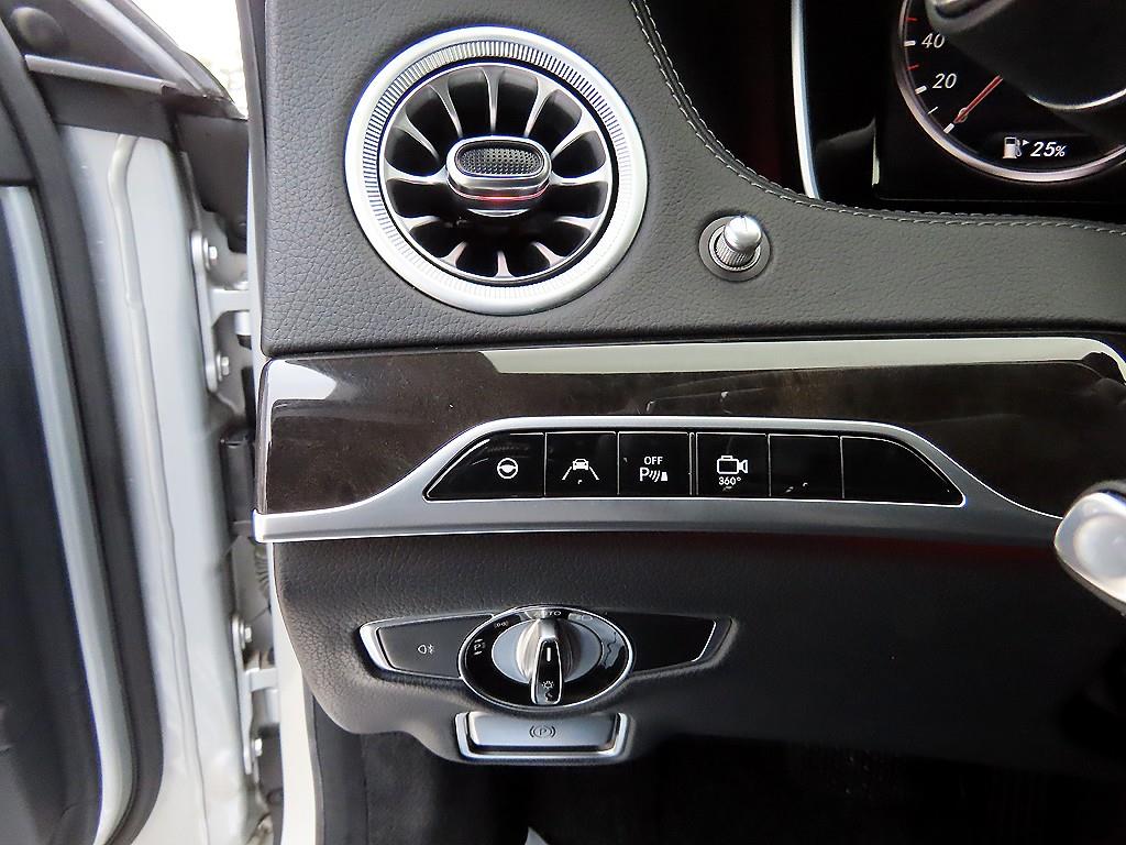 Mercedes Benz S Class - Vista 12