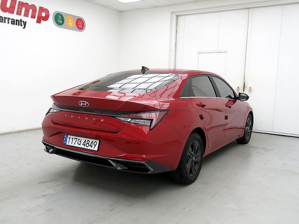 HYUNDAI Avante - Vista 4