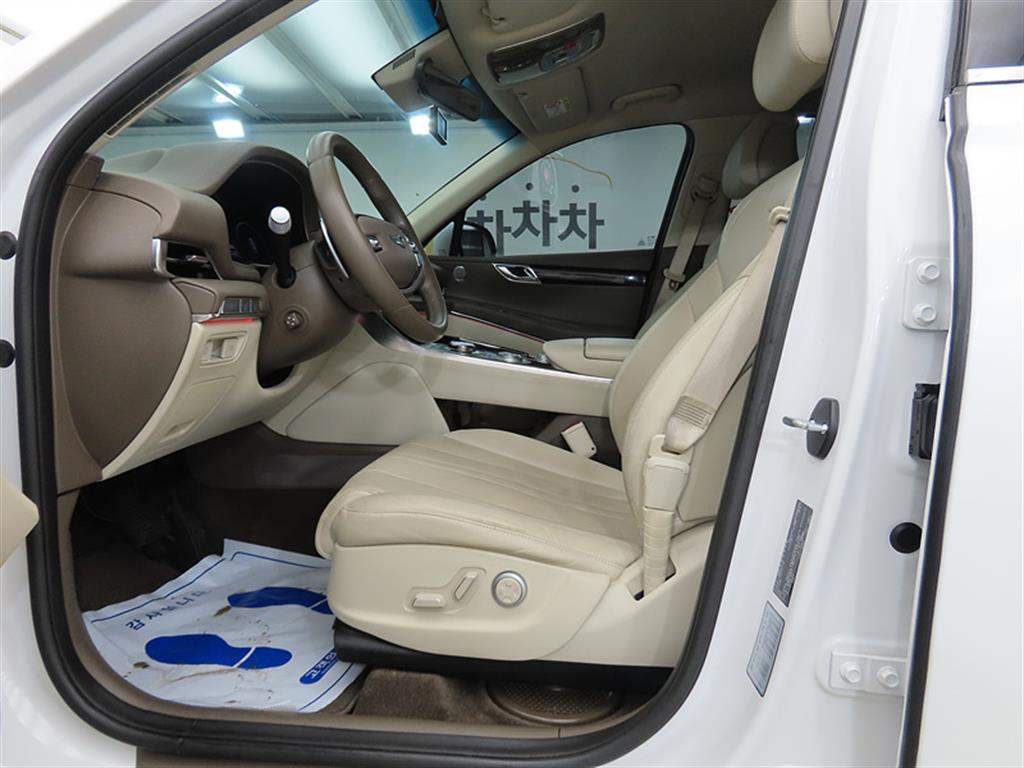 Genesis GV80 - Vista 5