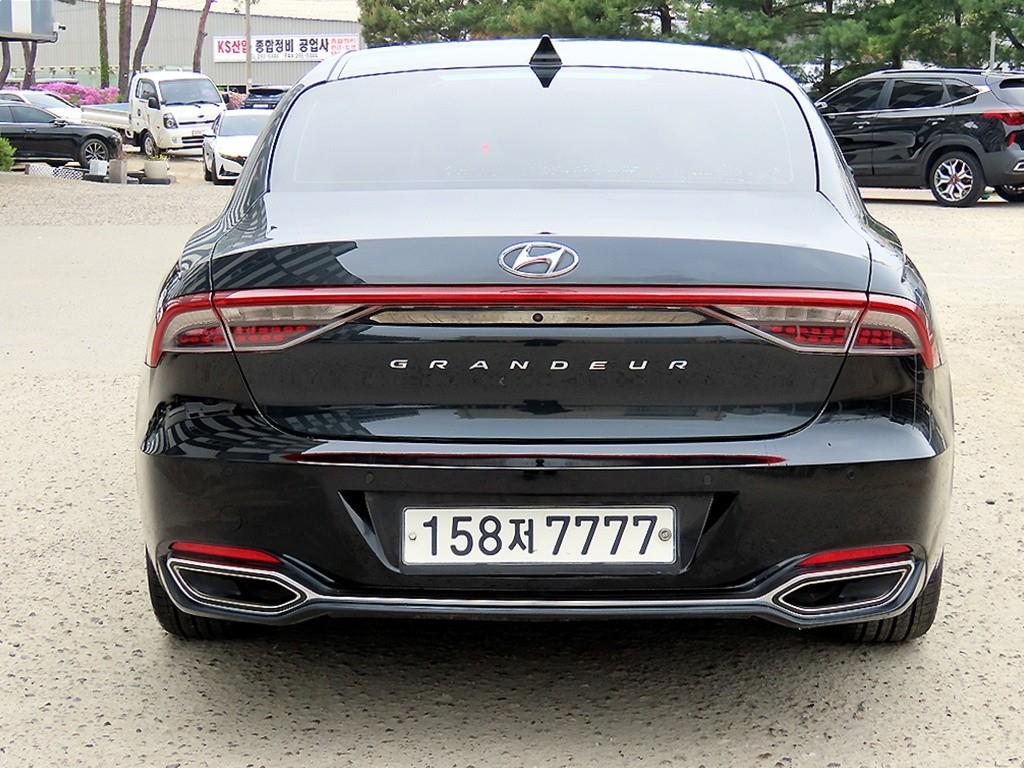 HYUNDAI Grandeur - Vista 4
