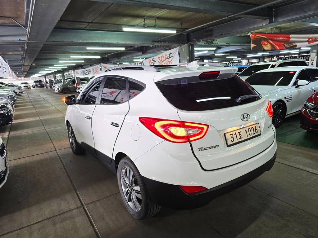 HYUNDAI Tucson - Vista 5