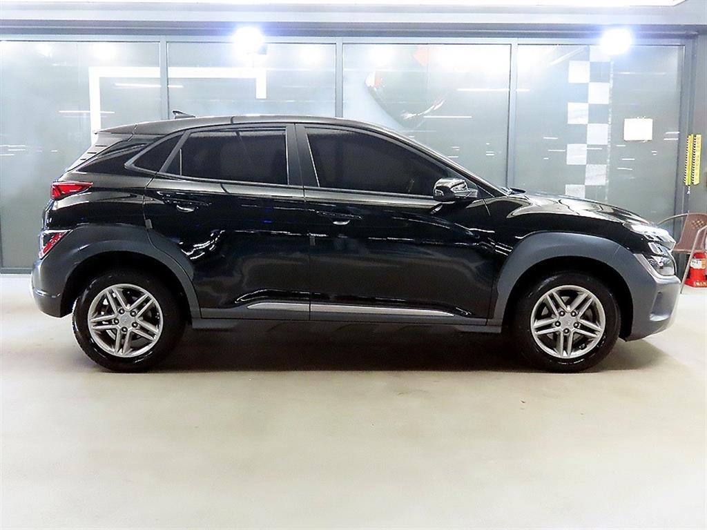 HYUNDAI Kona - Vista 3