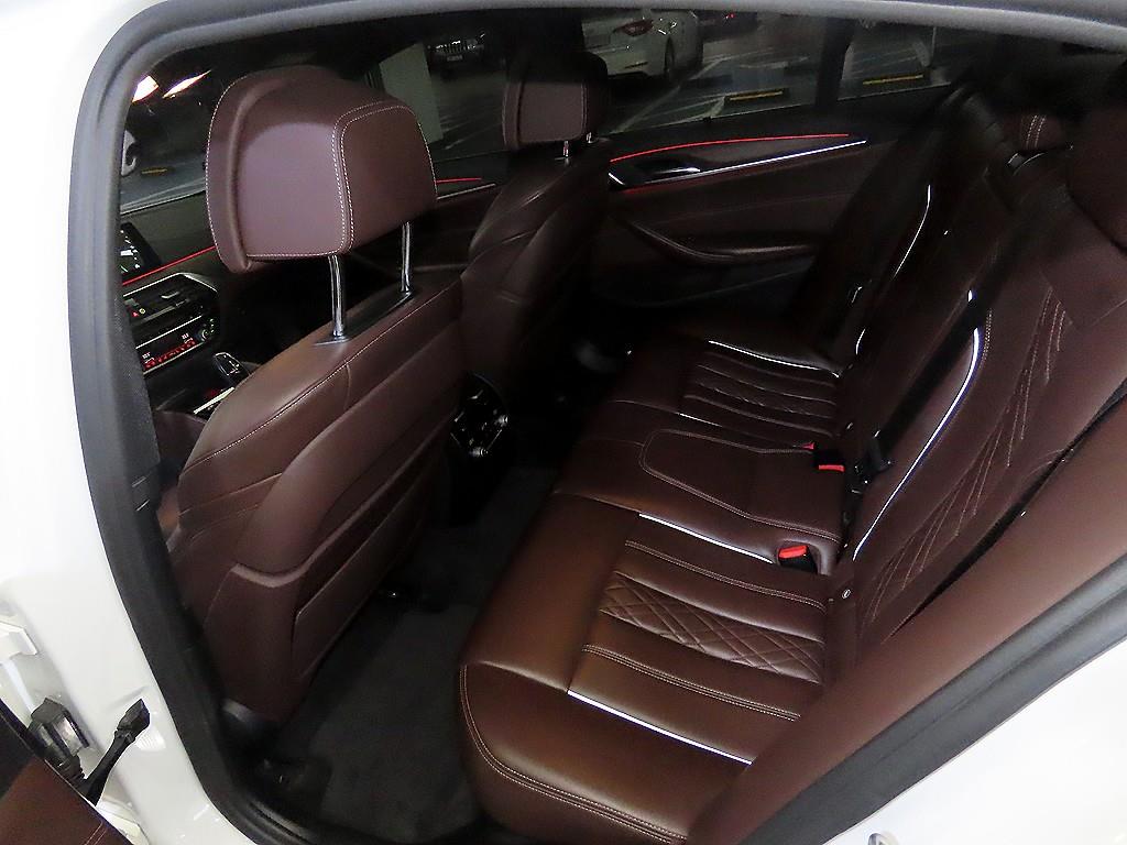 BMW 5 Series - Vista 7