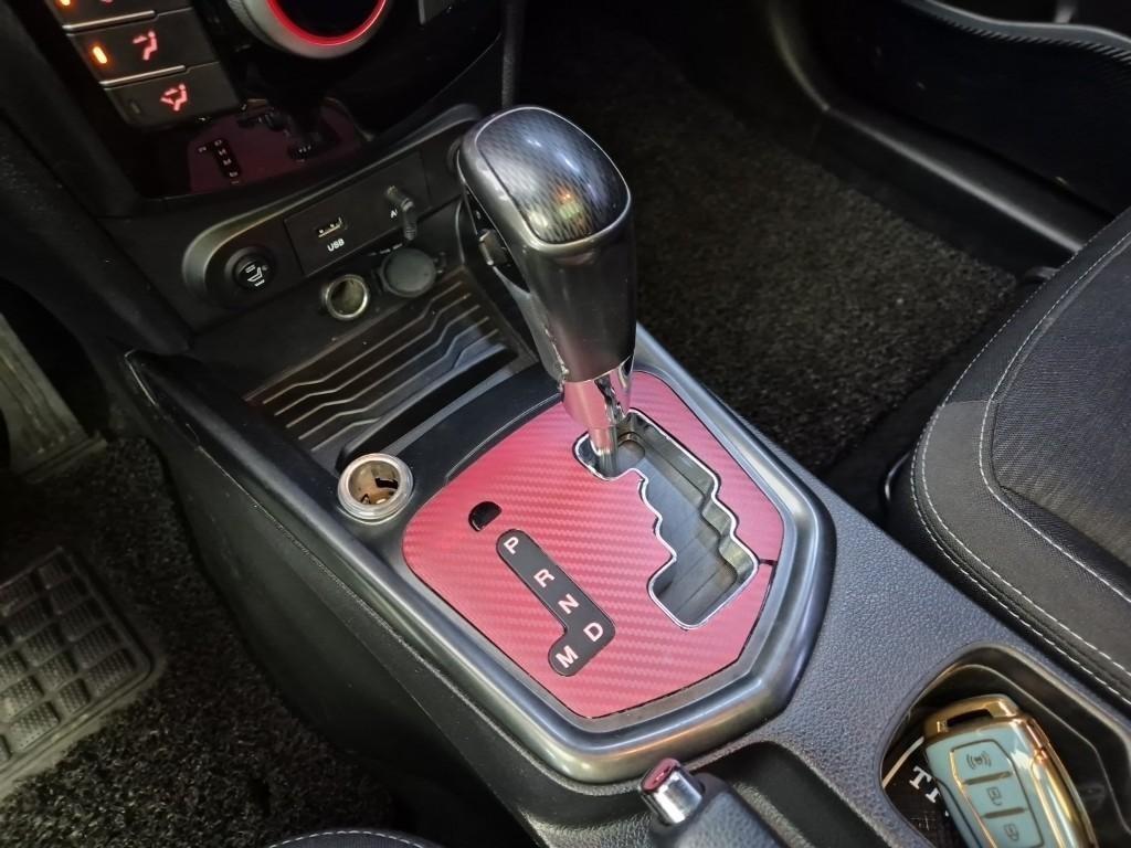 Ssangyong Tivoli - Vista 8