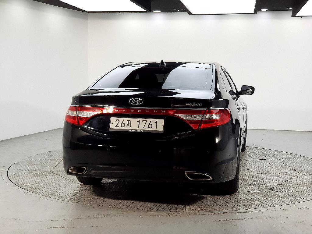 HYUNDAI Grandeur - Vista 3