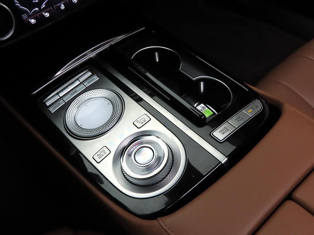 Genesis G80 - Vista 10