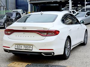 HYUNDAI Grandeur - Vista 8