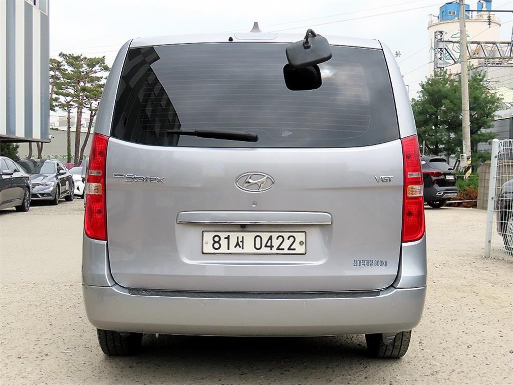 HYUNDAI Starex - Vista 4
