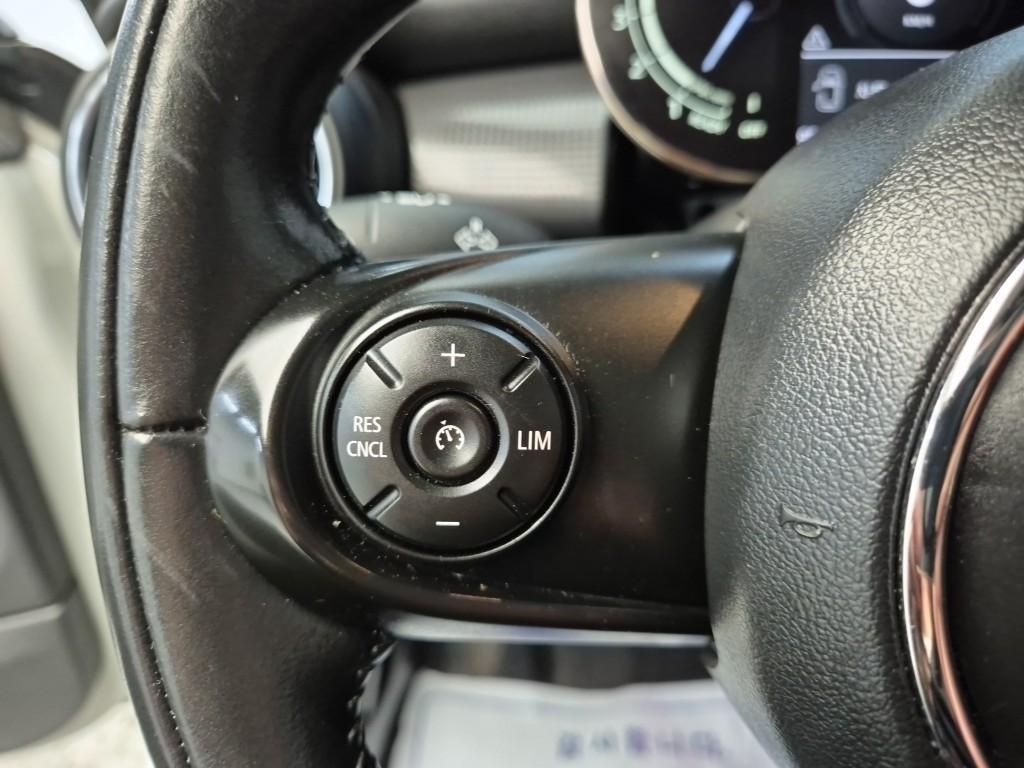 Mini Cooper 2021 the color of pearl - Importación desde Corea - HF Imports Iquique - Foto 16