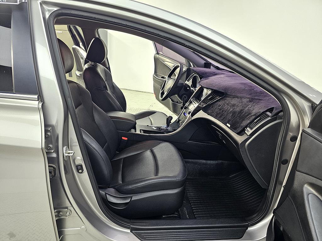 HYUNDAI Sonata - Vista 11