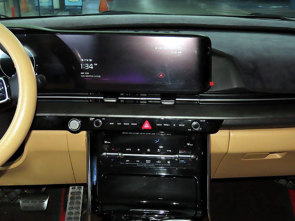 KIA Carnival - Vista 11