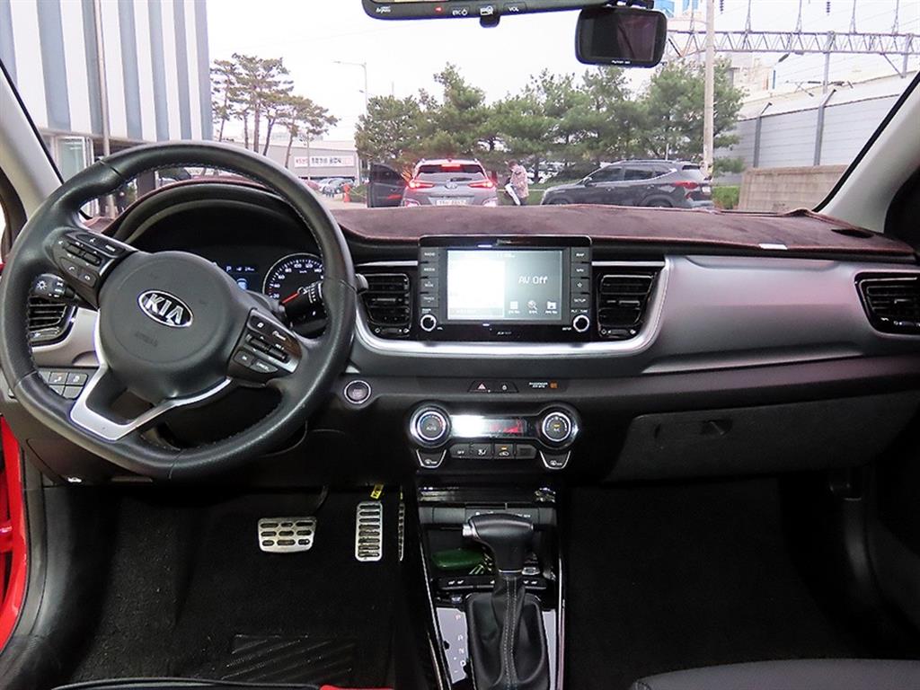 KIA Stonic - Vista 7