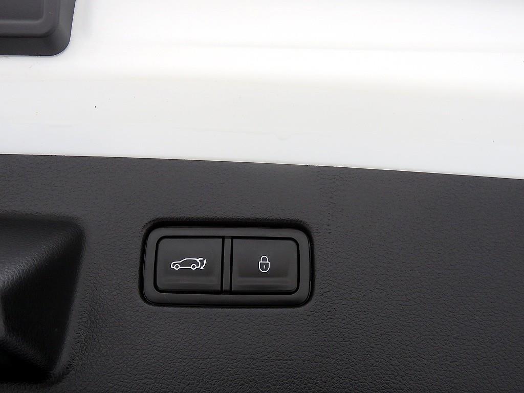 Genesis GV60 - Vista 6