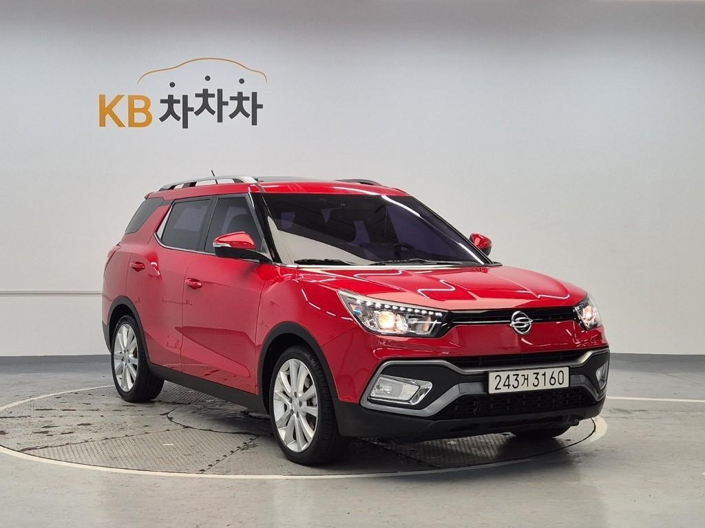 Ssangyong Tivoli - Vista 4