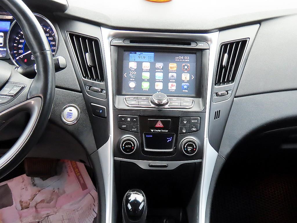 HYUNDAI Sonata - Vista 10