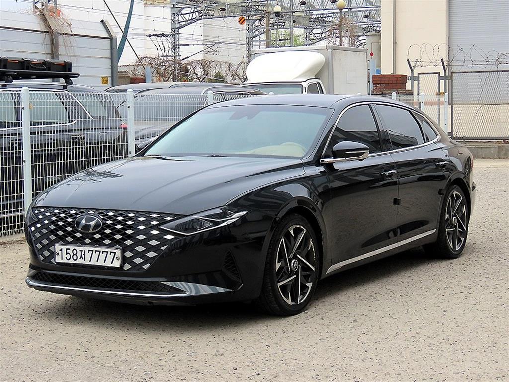 HYUNDAI Grandeur - Vista 2