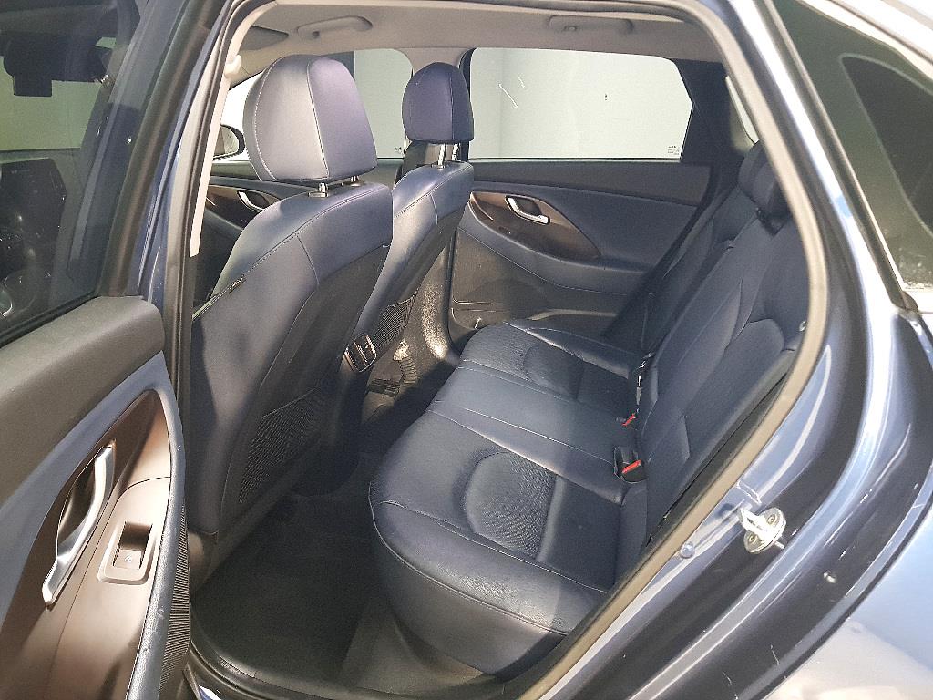 HYUNDAI i30 - Vista 9