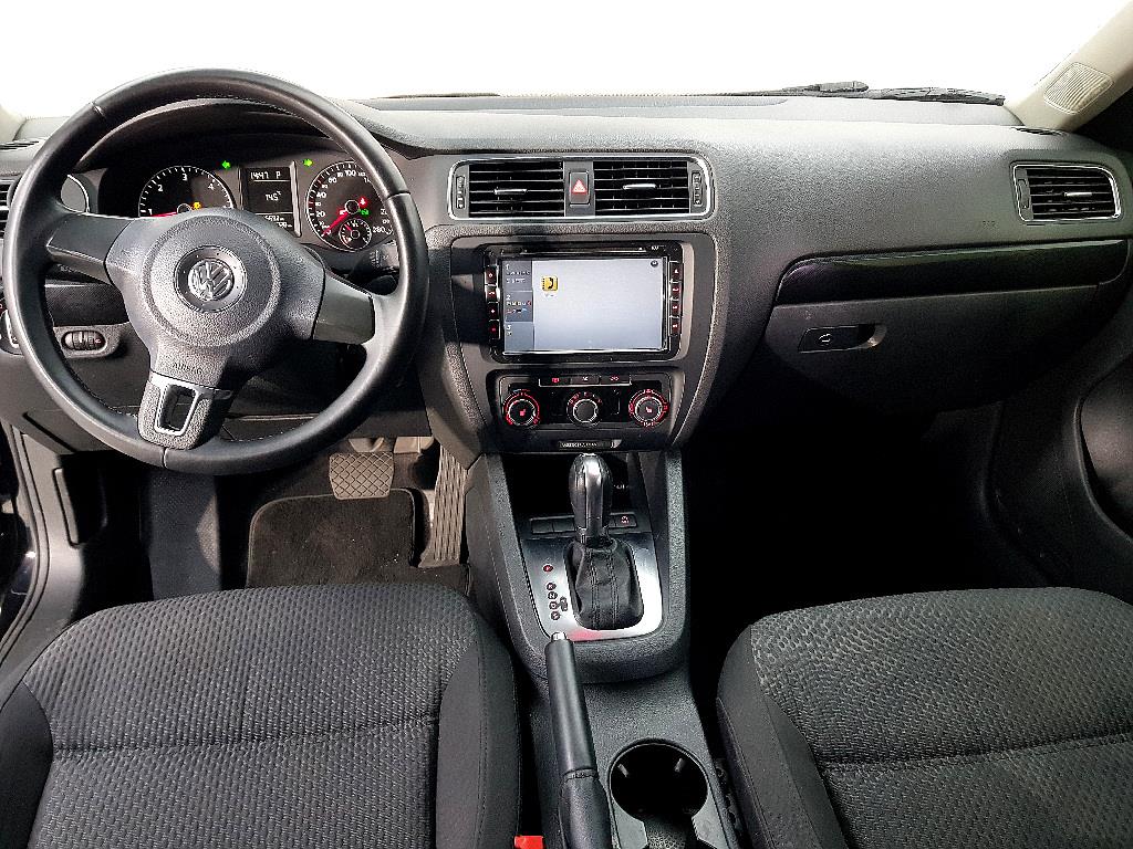 Volkswagen Jetta - Vista 5