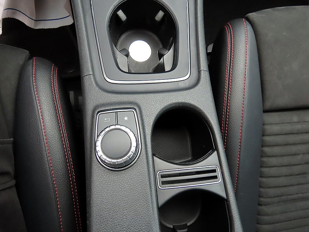Mercedes Benz A Class - Vista 12