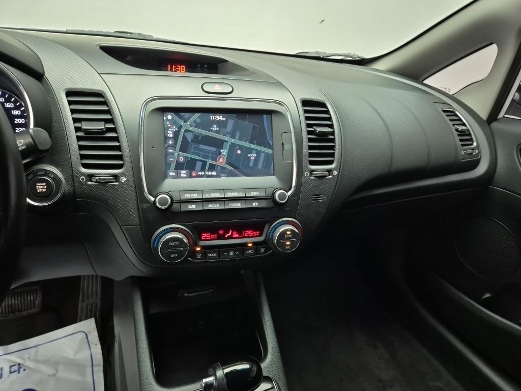 KIA K3 - Vista 10