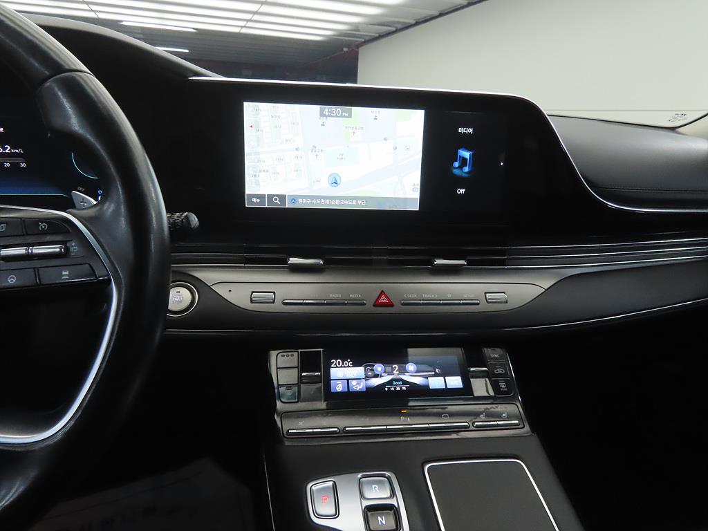 HYUNDAI Grandeur - Vista 10