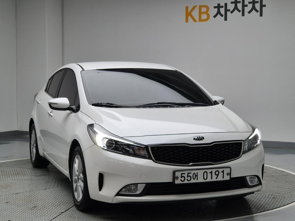 KIA K3 - Vista 4