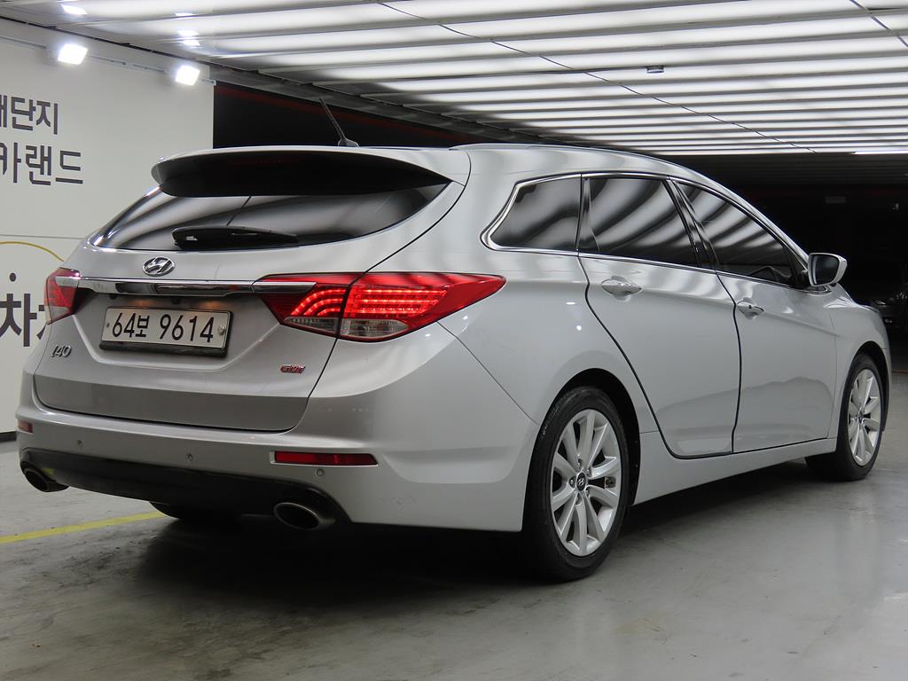 HYUNDAI i40 - Vista 3
