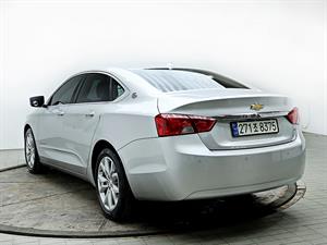 Chevrolet Impala - Vista 8