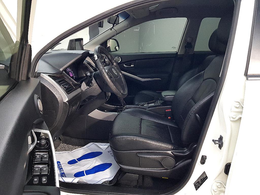 Ssangyong Korando - Vista 8