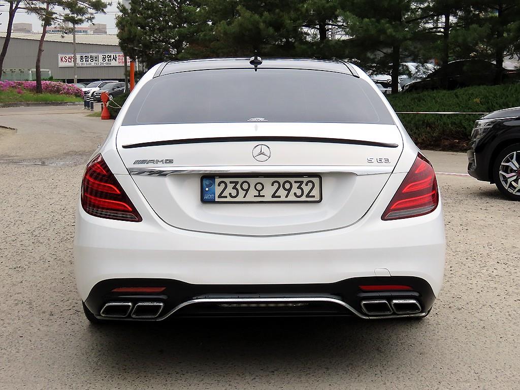 Mercedes Benz S Class - Vista 4