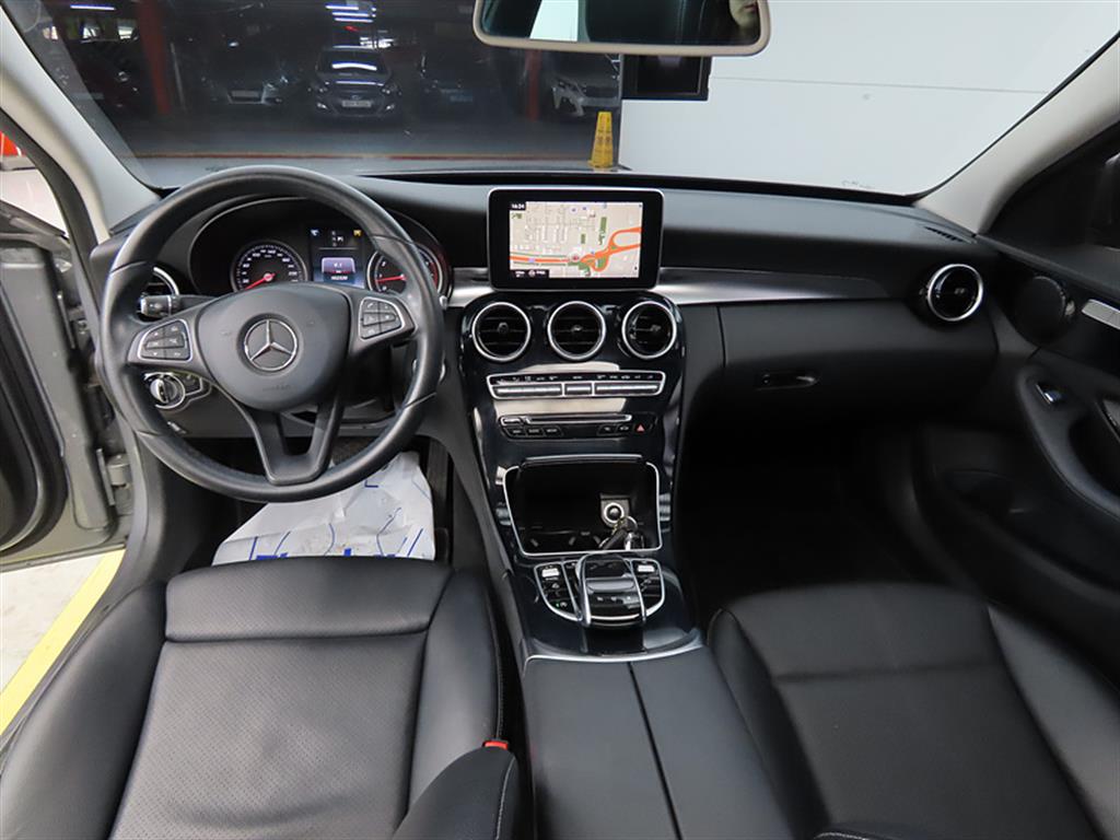 Mercedes Benz C Class - Vista 7