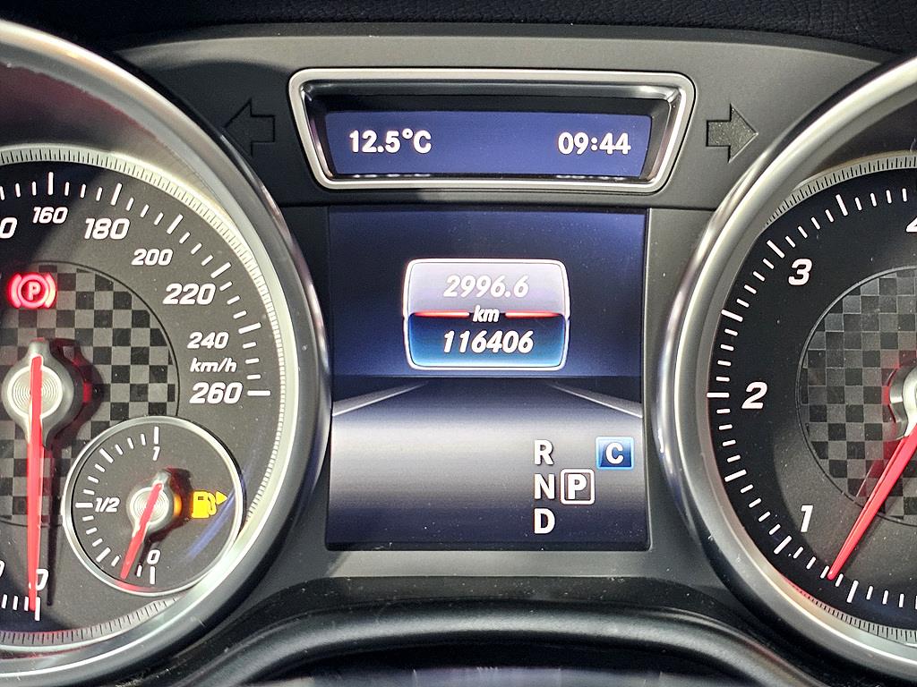 Mercedes Benz GLE Class - Vista 7