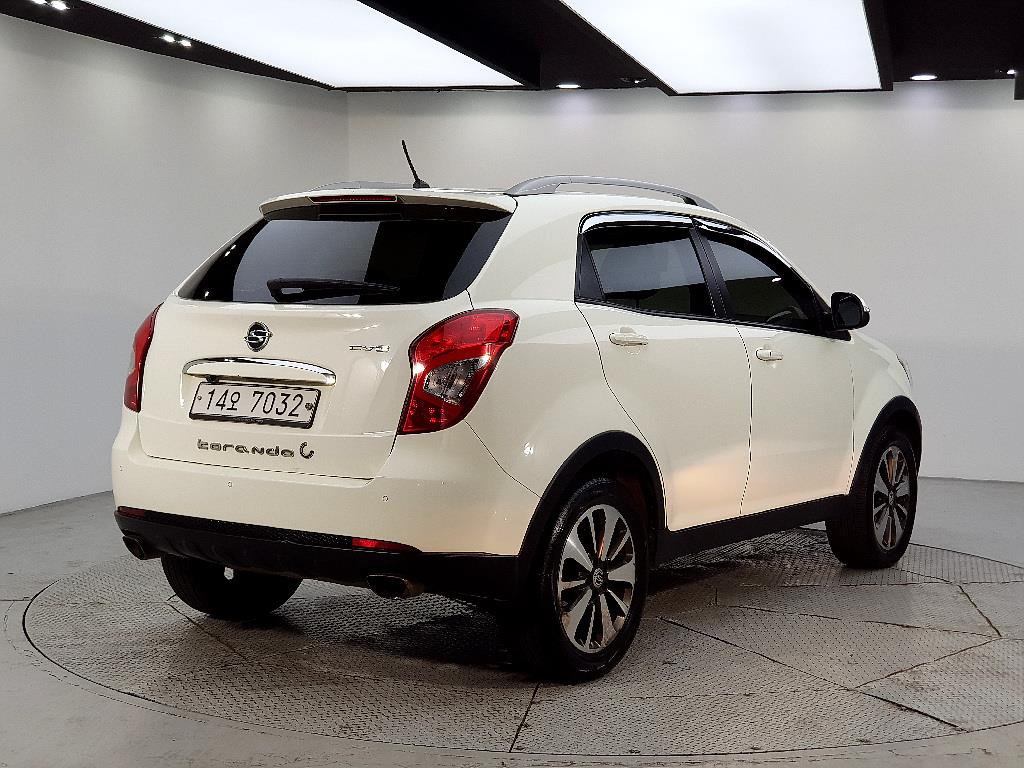 Ssangyong Korando - Vista 4
