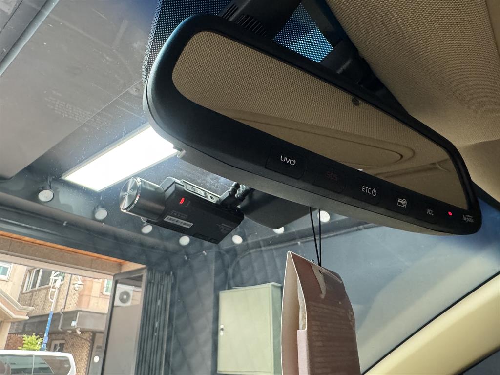 KIA Carnival - Vista 11